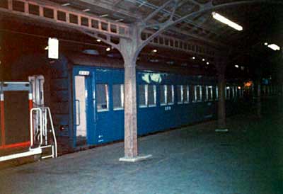 夜行普通列車「山陰」オハネフ12